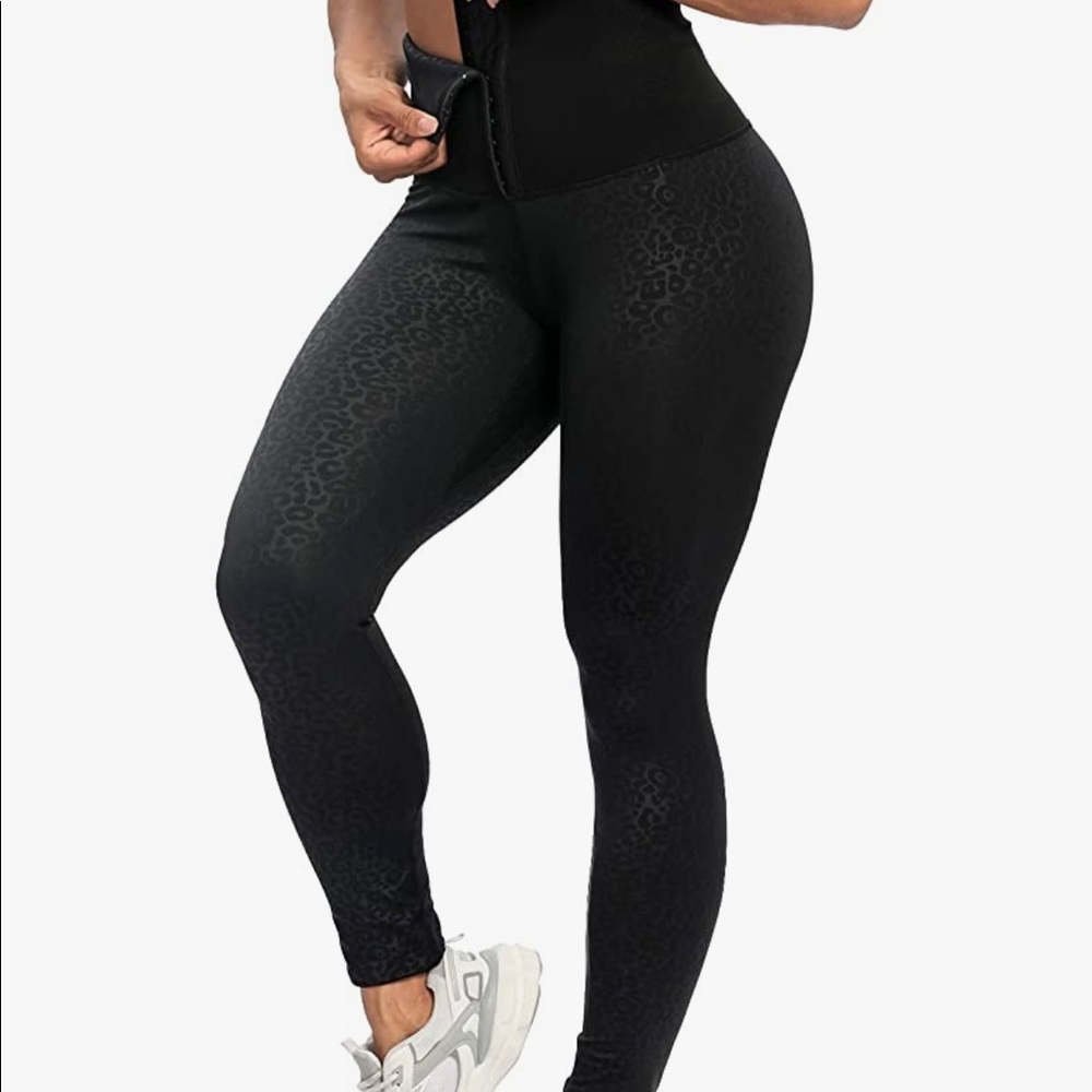 Corset leggings